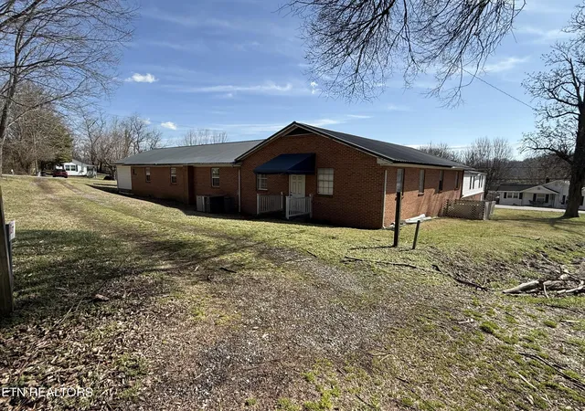 Homes for sale in Rogersville, TN | 500 N Clay St, Rogersville, TN 37857 | MLS# 1331133