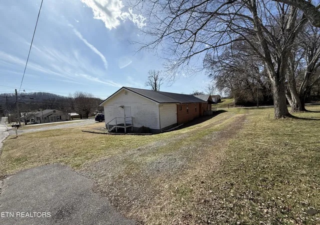 Homes for sale in Rogersville, TN | 500 N Clay St, Rogersville, TN 37857 | MLS# 1331133