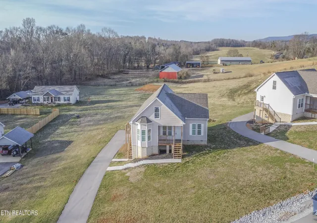Homes for sale in Spring City, TN | 155 Waters Edge Dr, Spring City, TN 37381 | MLS# 1331006