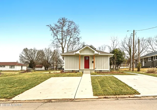 1st image of 120 Marquette Rd, Oak Ridge, TN 37830 | MLS# 1336103