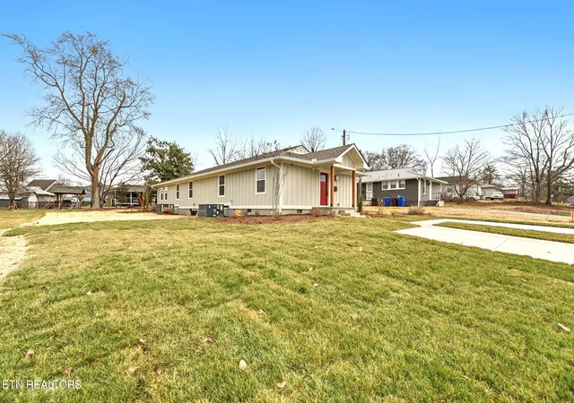 3rd image of 120 Marquette Rd, Oak Ridge, TN 37830 | MLS# 1336103