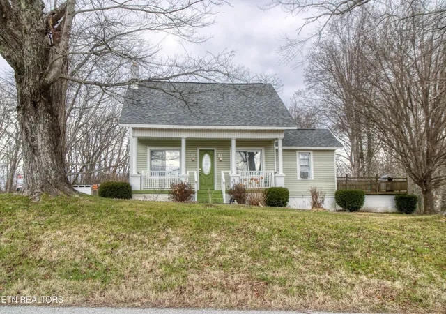Homes for sale in Jamestown, TN | 124 Whited Ave, Jamestown, TN 38556 | MLS# 1330752