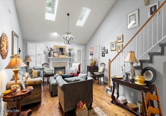 Photo 2 of Condo for sale at 572 Brookshire Way, Knoxville, TN 37923 | MLS# 1330702 | Listing updated on 2026-04-11