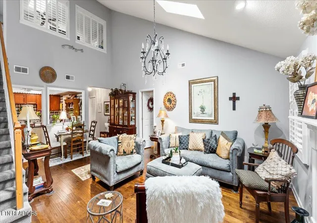 Photo 3 of Condo for sale at 572 Brookshire Way, Knoxville, TN 37923 | MLS# 1330702 | Listing updated on 2026-04-11
