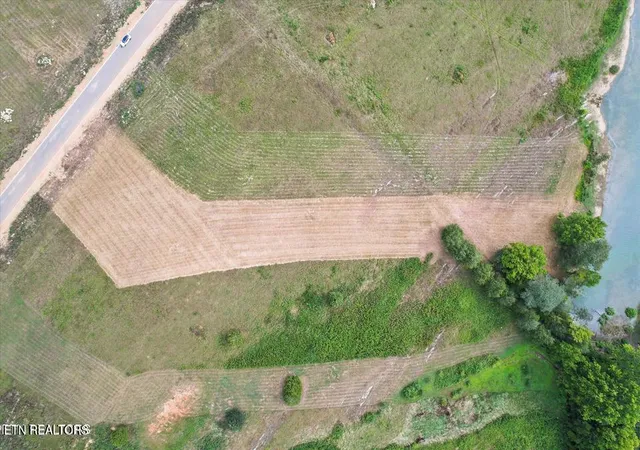 Photo 3 of Land for sale at Lot 24 Waterfront Knoll, Sharps Chapel, TN 37866 | MLS# 1331012 | Listing updated on 2026-05-14