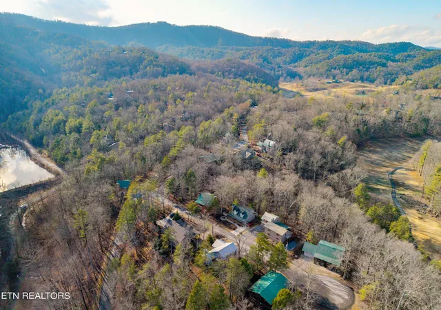 38th image of 194 Cold Springs Tr, Townsend, TN 37882 | MLS# 1331116