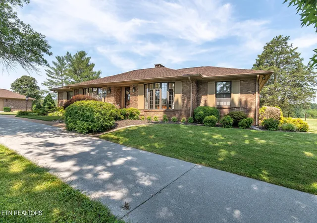 Homes for sale in Corryton, TN | 8019 Washington Pike, Corryton, TN 37721 | MLS# 1331164