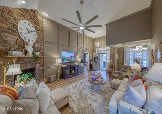 Photo 3 of Single family home for sale at 563 Yellowstone Ln, Lenoir City, TN 37771 | MLS# 1331227 | Listing updated on 2026-08-31