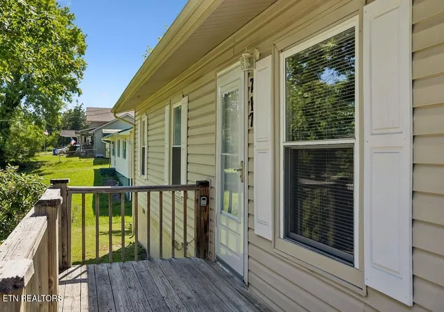 Homes for sale in Rockwood, TN | 717 Bernard Ave, Rockwood, TN 37854 | MLS# 1331599