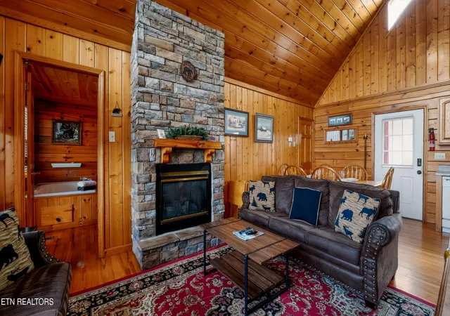 Photo 3 of Single family home for sale at 1629 Pinewood Way, Sevierville, TN 37862 | MLS# 1331335 | Listing updated on 2026-08-28