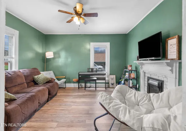Homes for sale in Knoxville, TN | 2918 Johnston St, Knoxville, TN 37921 | MLS# 1332780