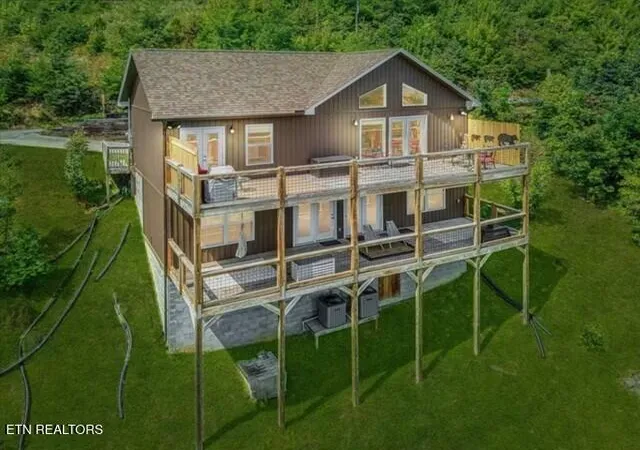 Homes for sale in Gatlinburg, TN | 862 Sourwood Dr, Gatlinburg, TN 37738 | MLS# 1331586