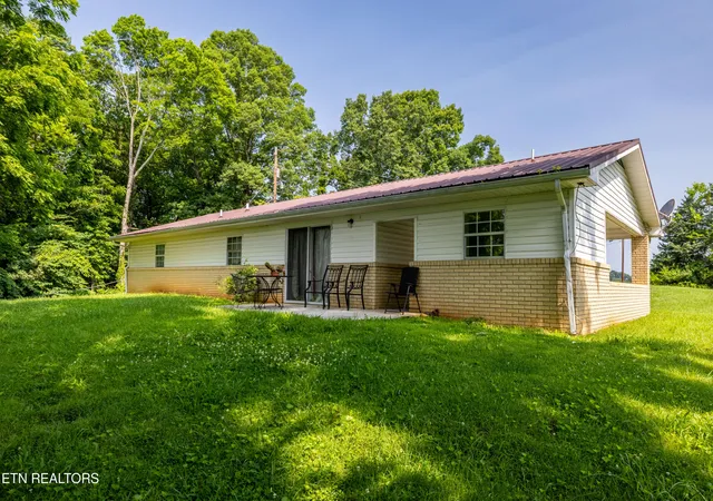 Photo 3 of Sale Pending at 2825 P V T Way, Dandridge, TN 37725 | MLS# 1331907 | Listing updated on 2026-08-24