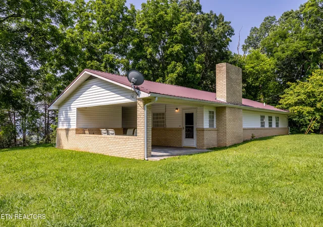 Photo 3 of Sale Pending at 2825 P V T Way, Dandridge, TN 37725 | MLS# 1331907 | Listing updated on 2026-08-24