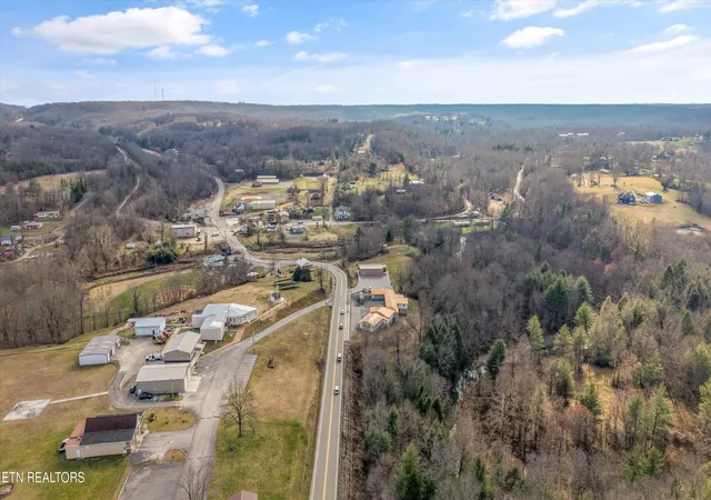 24th image of 8203 Morgan County Hwy Hwy, Sunbright, TN 37872 | MLS# 1331822