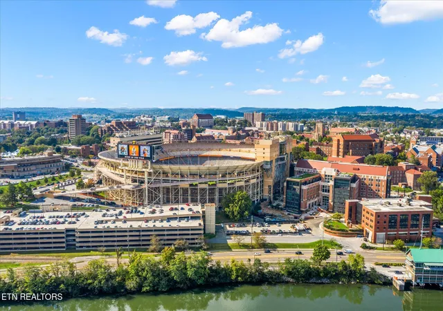 53rd image of 445 W Blount Ave #210, Knoxville, TN 37920 | MLS# 1331835