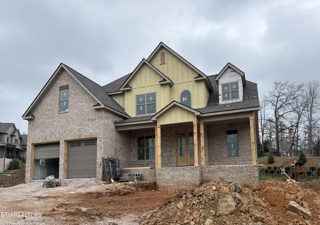Photo 3 of Single family home for sale at 722 Eaglehorne Ln, Knoxville, TN 37909 | MLS# 1332509 | Listing updated on 2026-09-17