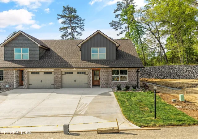 Homes for sale in Knoxville, TN | 7544 Ridge Hollow Wy, Knoxville, TN 37924 | MLS# 1332145