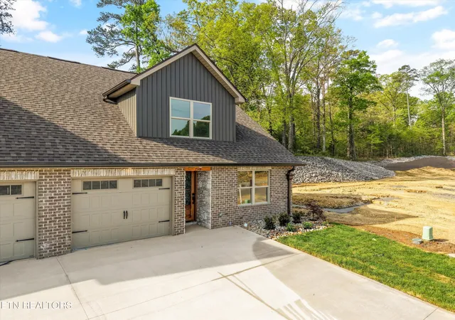 Homes for sale in Knoxville, TN | 7544 Ridge Hollow Wy, Knoxville, TN 37924 | MLS# 1332145