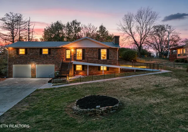 Homes for sale in Maryville, TN | 921 Brown School Rd, Maryville, TN 37804 | MLS# 1334171