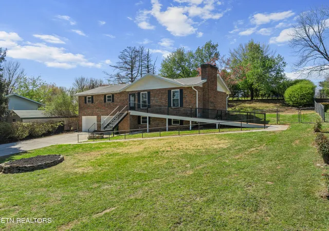 Homes for sale in Maryville, TN | 921 Brown School Rd, Maryville, TN 37804 | MLS# 1334171