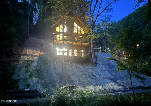3rd image of 866 Cabin Creek Wy, Sevierville, TN 37862 | MLS# 1332254