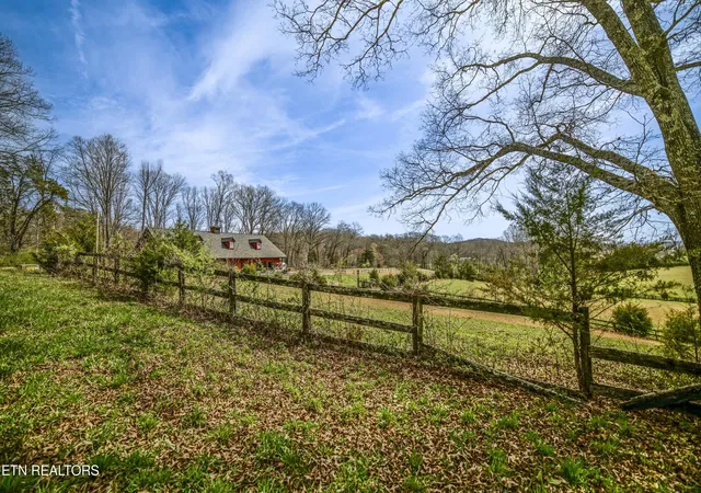49th image of 243 Black Oak Rd, Clinton, TN 37716 | MLS# 1332537