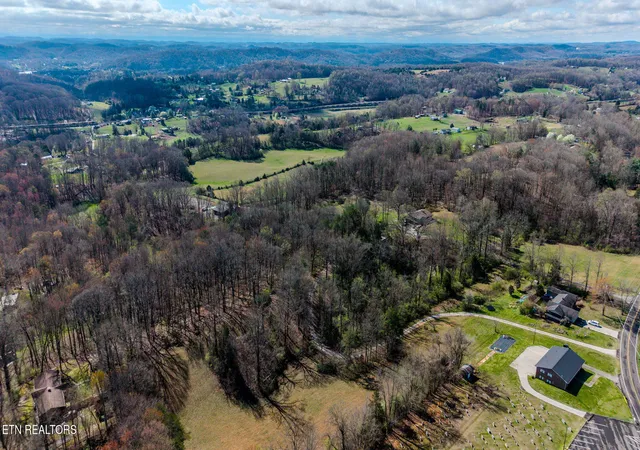 Photo 4 of Land for sale at 243 Black Oak Rd, Clinton, TN 37716 | MLS# 1332537 | Listing updated on 2026-10-09