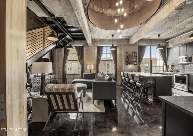 Photo 2 of Condo for sale at 200 W Jackson Ave #607, Knoxville, TN 37902 | MLS# 1332361 | Listing updated on 2026-08-27