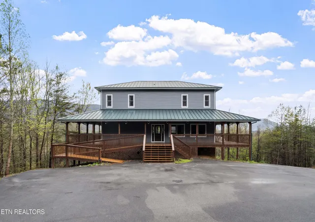 2nd image of 510 Wildflower Ridge Rd, Gatlinburg, TN 37738 | MLS# 1332535