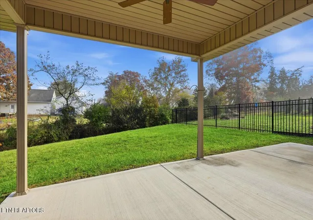 2nd image of 7434 Willow Path Ln, Knoxville, TN 37918