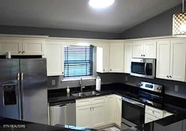 Photo 3 of Sale Pending at 640 Illinois Ave, Dayton, TN 37321 | MLS# 1332602 | Listing updated on 2026-06-26