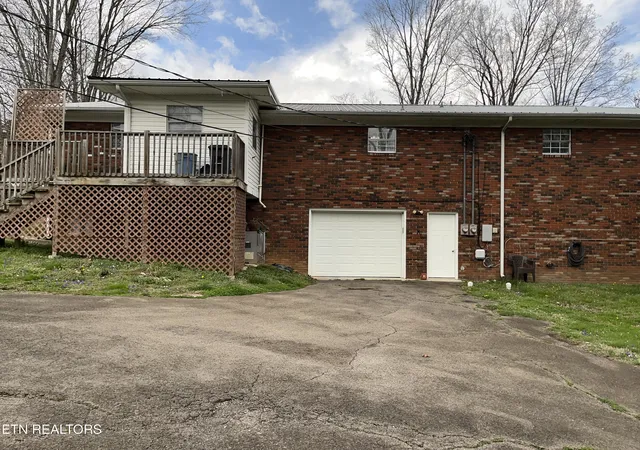 Homes for sale in Knoxville, TN | 4352 Mccloud Rd, Knoxville, TN 37938 | MLS# 1332714