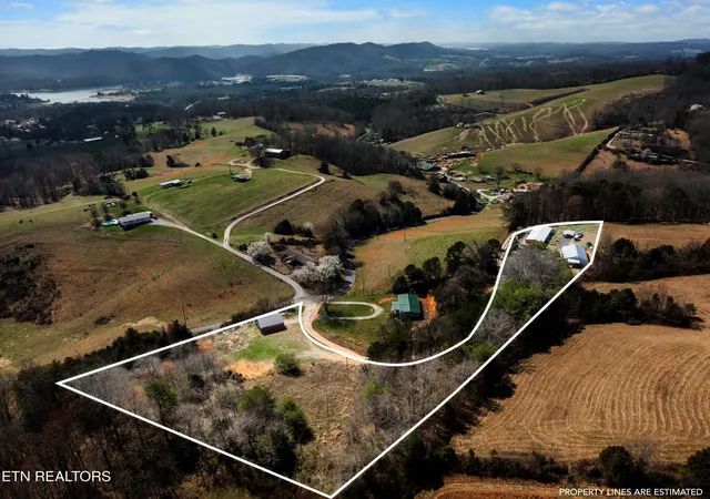 3rd image of 164 Green Ln, Sharps Chapel, TN 37866 | MLS# 1332726
