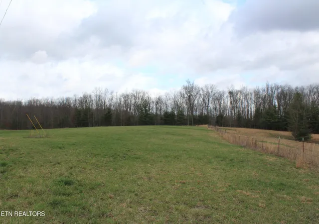 5th image of 999 Meister Hills Rd, Deer Lodge, TN 37726 | MLS# 1332466