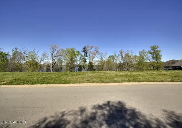 2nd image of 16718 Lighthouse Pointe Dr, Lenoir City, TN 37772 | MLS# 1332520
