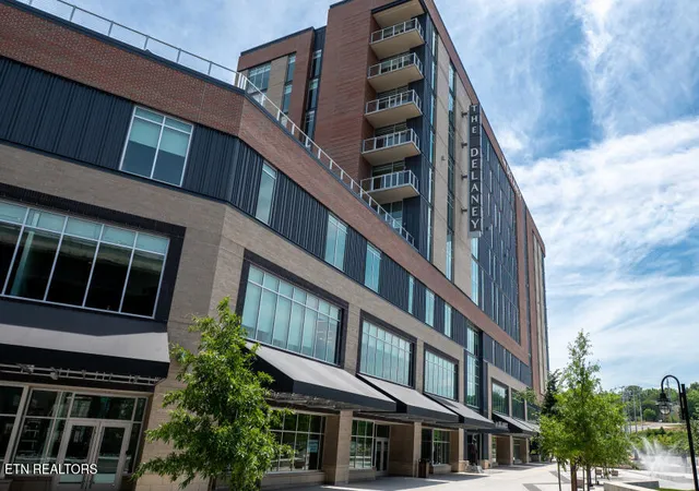 3rd image of 122 Stadium Wy #514, Knoxville, TN 37915 | MLS# 1332573