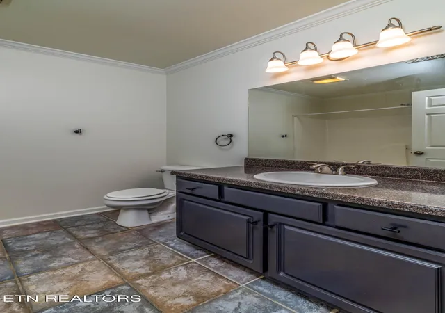 Listing Photo 4 - Condo for sale in building located at 1315 Lucy Wy, Knoxville, TN 37912 - Unit #7