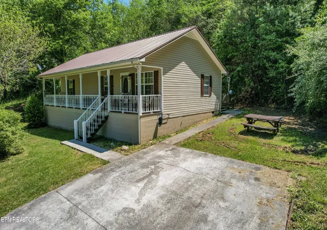 3rd image of 125 Unicoi Church Ln, Tellico Plains, TN 37385 | MLS# 1338200