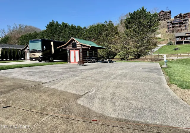 1st image of 1919 Lizi Loop Wy, Sevierville, TN 37862 | MLS# 1332784