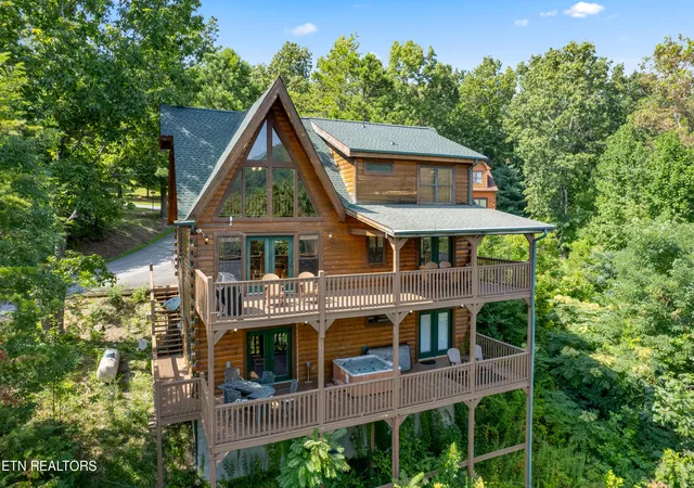 Photo 3 of Single family home for sale at 1424 Rocky Top Way, Townsend, TN 37882 | MLS# 1333061 | Listing updated on 2026-09-08