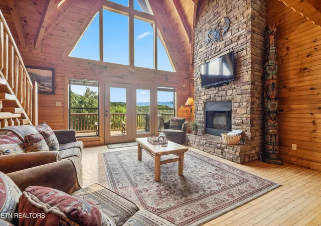 Photo 4 of Single family home for sale at 1424 Rocky Top Way, Townsend, TN 37882 | MLS# 1333061 | Listing updated on 2026-09-08