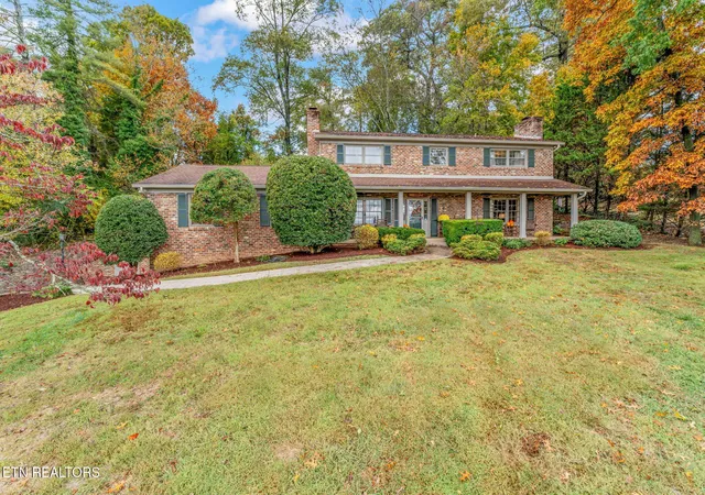 Photo 1 of Single family home for sale at 5411 Holston Hills Rd, Knoxville, TN 37914 | MLS# 1333103 | Listing updated on 2026-07-31