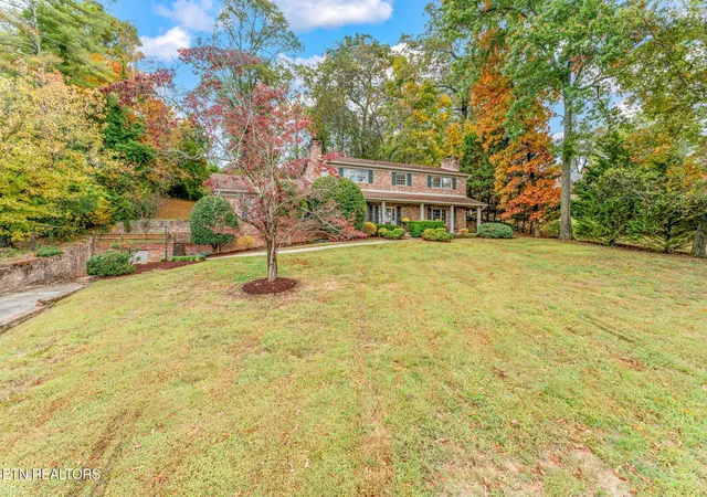 Photo 3 of Single family home for sale at 5411 Holston Hills Rd, Knoxville, TN 37914 | MLS# 1333103 | Listing updated on 2026-07-31