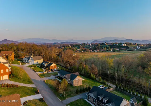 Homes for sale in Sevierville, TN | 1811 Ally Ln, Sevierville, TN 37876 | MLS# 1334645