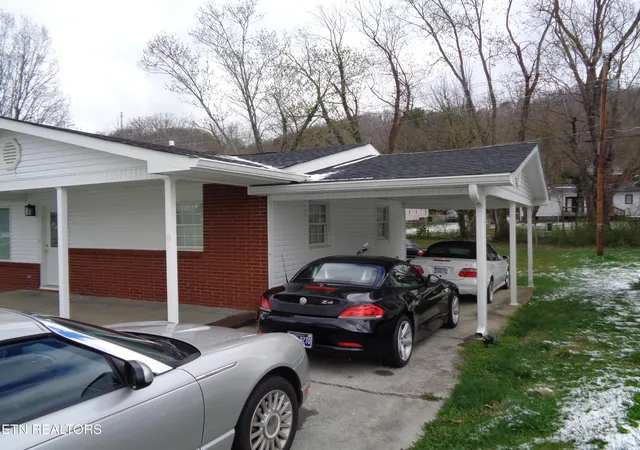 Homes for sale in Rogersville, TN | 605 Watterson St, Rogersville, TN 37857 | MLS# 1333047
