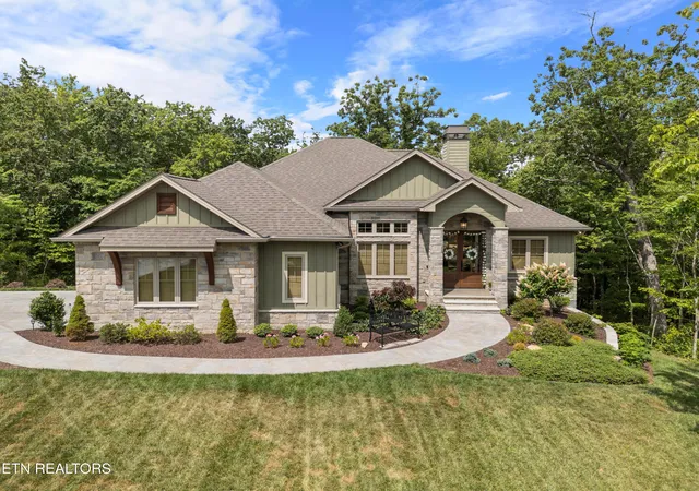 Photo 2 of Single family home for sale at 143 Chestnut Ridge Ln, Crossville, TN 38558 | MLS# 1333009 | Listing updated on 2026-09-13