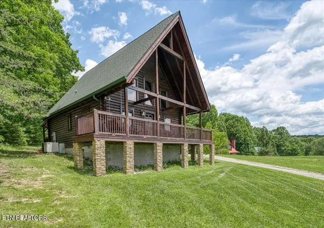 Homes for sale in Spencer, TN | 101 Meadow View Ln, Spencer, TN 38585 | MLS# 1333070
