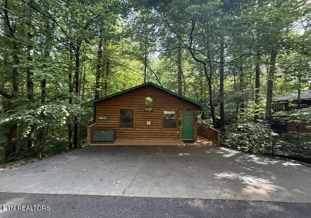 Photo 1 of Sale Pending at 2036 Ridge Rd #STE 7, Pigeon Forge, TN 37863 | MLS# 1333045 | Listing updated on 2026-09-14