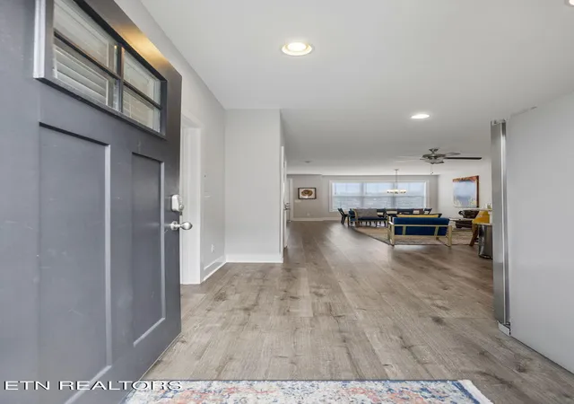 Photo 3 of Single family home for sale at 1406 Is Home Ave, Knoxville, TN 37920 | MLS# 1333304 | Listing updated on 2026-09-11